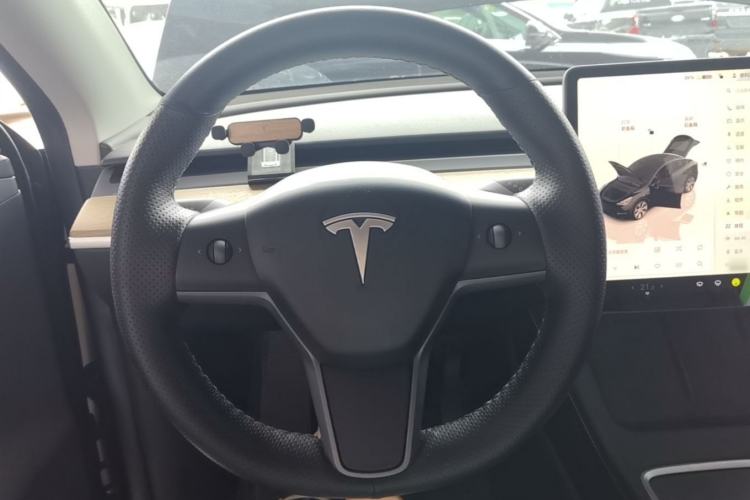 Used Tesla Model Y 2022 Revised Version Rear-Wheel Drive Steering Wheel
