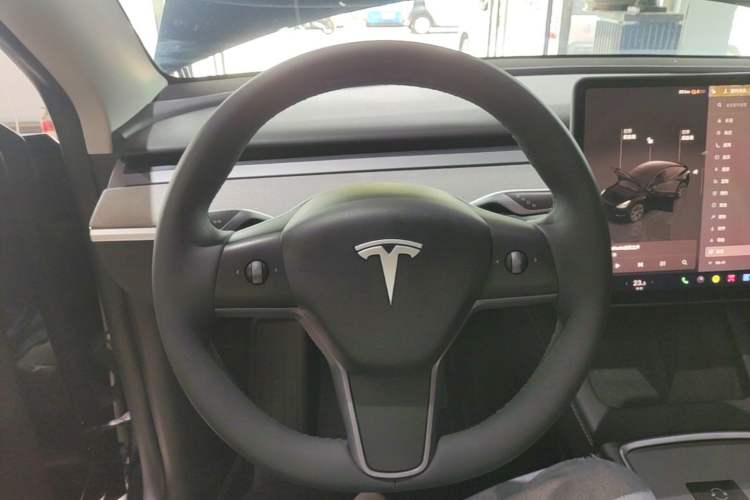 Used Tesla Model Y 2022 Revised Version Rear-Wheel Drive Steering Wheel