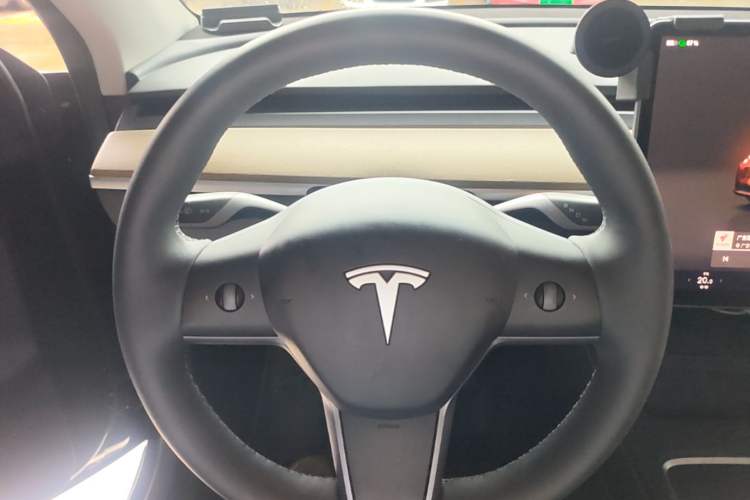 Used Tesla Model Y 2022 Revised Version Rear-Wheel Drive Steering Wheel
