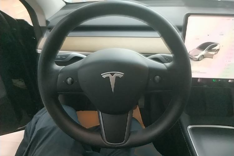 Used Tesla Model Y 2022 Rear-Wheel-Drive Version Steering Wheel