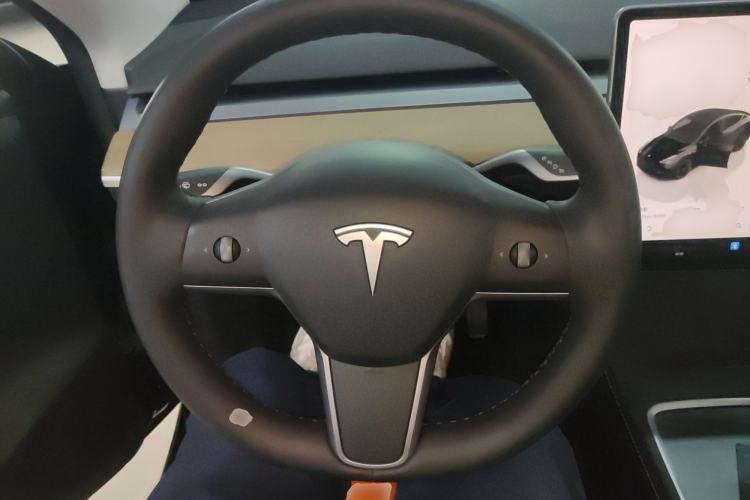 Used Tesla Model Y 2022 Rear-Wheel-Drive Version Steering Wheel