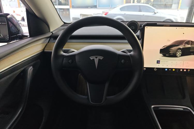 Used Tesla Model Y 2022 Revised Version Long-Range All-Wheel Drive Steering Wheel