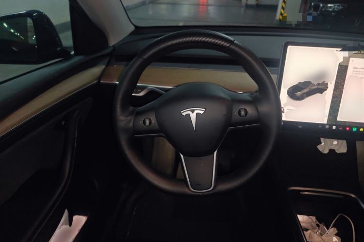 Used Tesla Model Y 2022 Rear-Wheel-Drive Version Steering Wheel