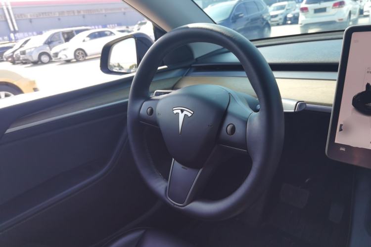 Used Tesla Model Y 2022 Revised Version Rear-Wheel Drive Steering Wheel