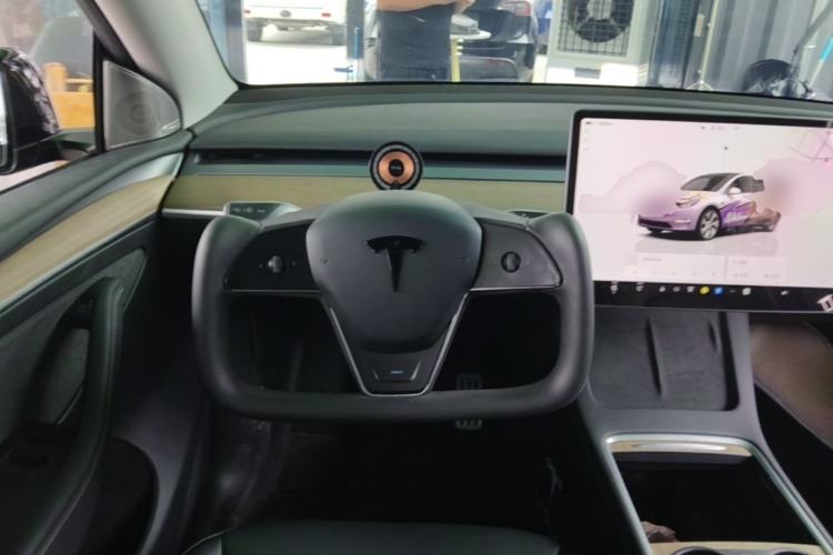 Used Tesla Model Y 2022 Revised Version Long-Range All-Wheel Drive Steering Wheel