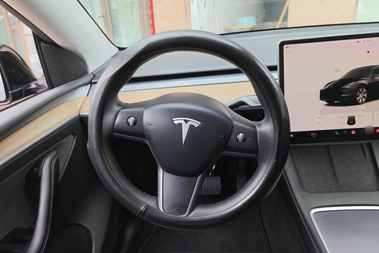 Used Tesla Model Y 2022 Rear-Wheel-Drive Version Steering Wheel