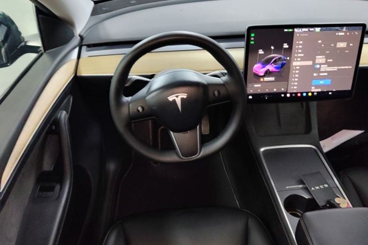 Used Tesla Model Y 2022 Revised Version Long-Range All-Wheel Drive Steering Wheel