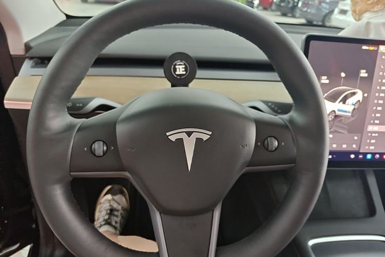 Used Tesla Model Y 2022 Revised Version Rear-Wheel Drive Steering Wheel