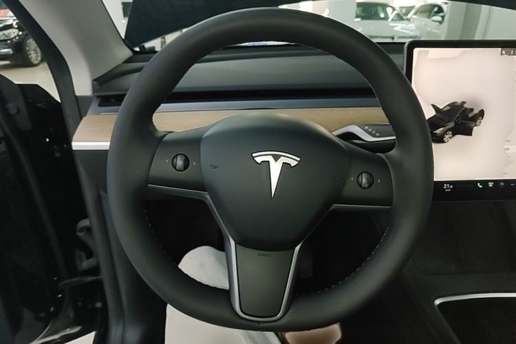 Used Tesla Model Y 2022 Revised Version Rear-Wheel Drive Steering Wheel