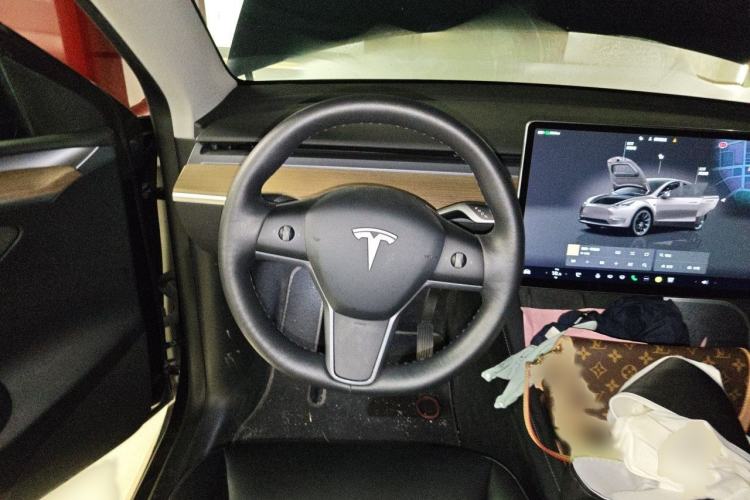 Used Tesla Model Y 2022 Rear-Wheel-Drive Version Steering Wheel
