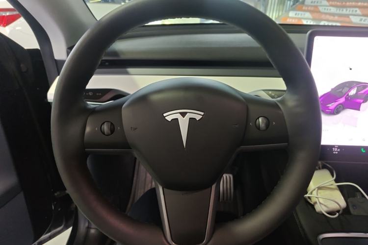 Used Tesla Model Y 2022 Performance High-Performance All-Wheel-Drive Version Steering Wheel