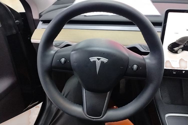 Used Tesla Model Y 2022 Revised Version Rear-Wheel Drive Steering Wheel