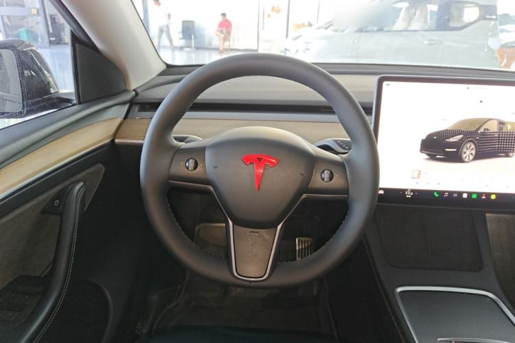 Used Tesla Model Y 2022 Revised Version Rear-Wheel Drive Steering Wheel