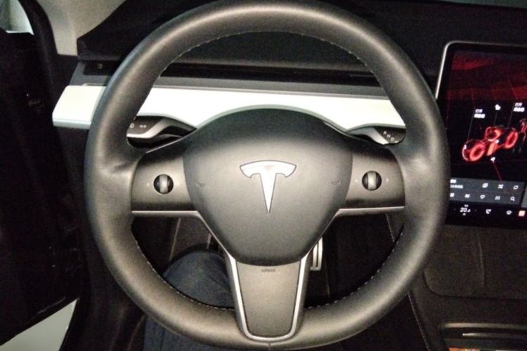 Used Tesla Model Y 2022 Performance High-Performance All-Wheel-Drive Version Steering Wheel