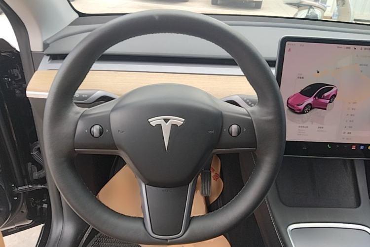 Used Tesla Model Y 2022 Revised Version Rear-Wheel Drive Steering Wheel