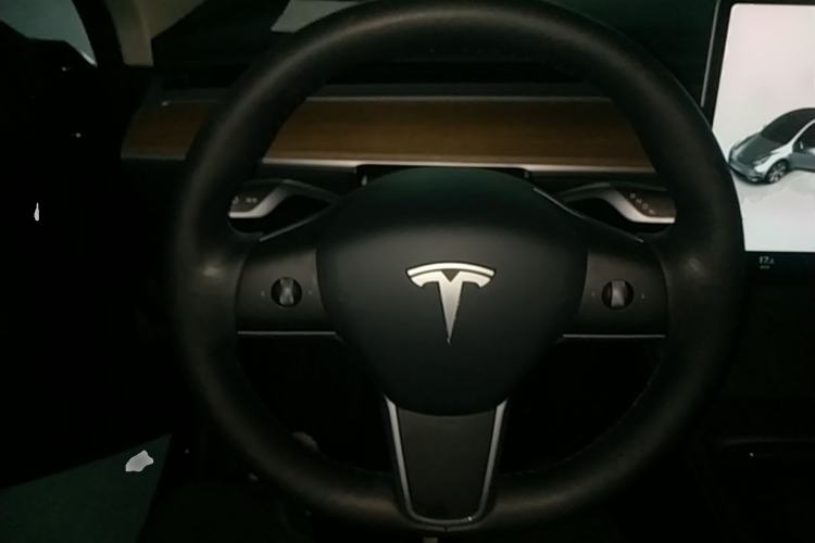 Used Tesla Model Y 2022 Rear-Wheel-Drive Version Steering Wheel