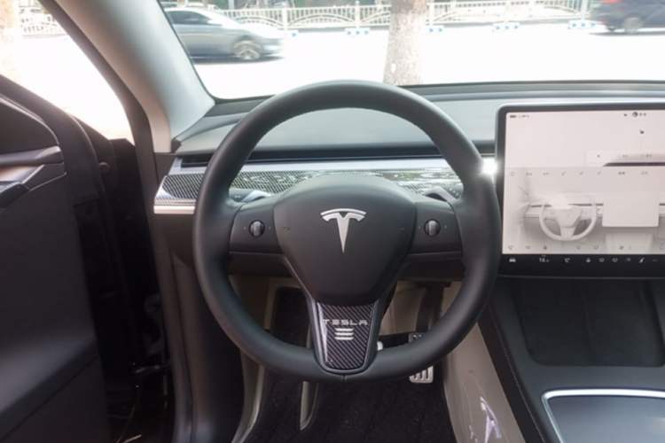 Used Tesla Model Y 2022 Revised Version Rear-Wheel Drive Steering Wheel