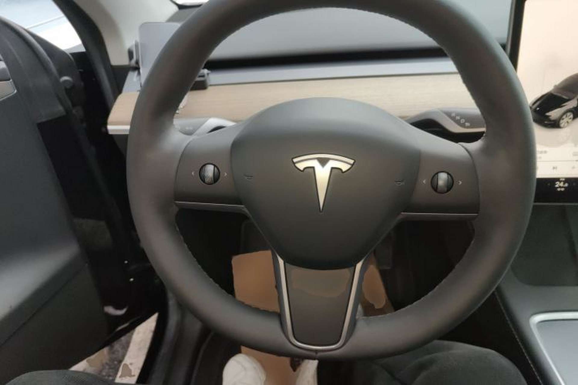 Used Tesla Model Y 2022 Revised Version Rear-Wheel Drive Steering Wheel