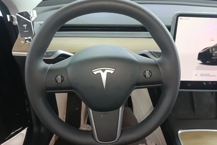 Used Tesla Model Y 2022 Revised Version Rear-Wheel Drive Steering Wheel