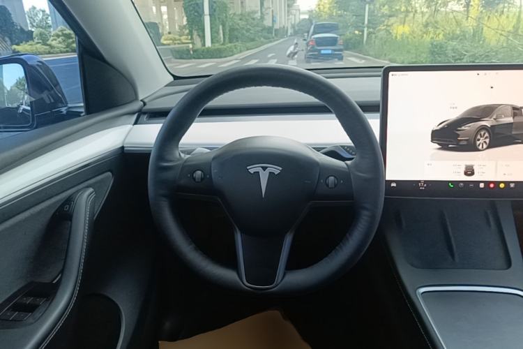 Used Tesla Model Y 2022 Revised Version Rear-Wheel Drive Steering Wheel