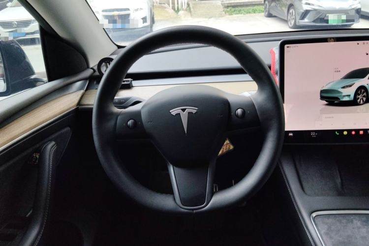 Used Tesla Model Y 2022 Revised Version Rear-Wheel Drive Steering Wheel