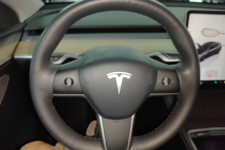 Used Tesla Model Y 2022 Rear-Wheel-Drive Version Steering Wheel
