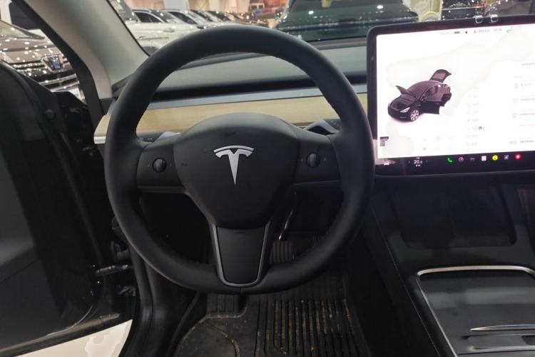 Used Tesla Model Y 2022 Revised Version Rear-Wheel Drive Steering Wheel