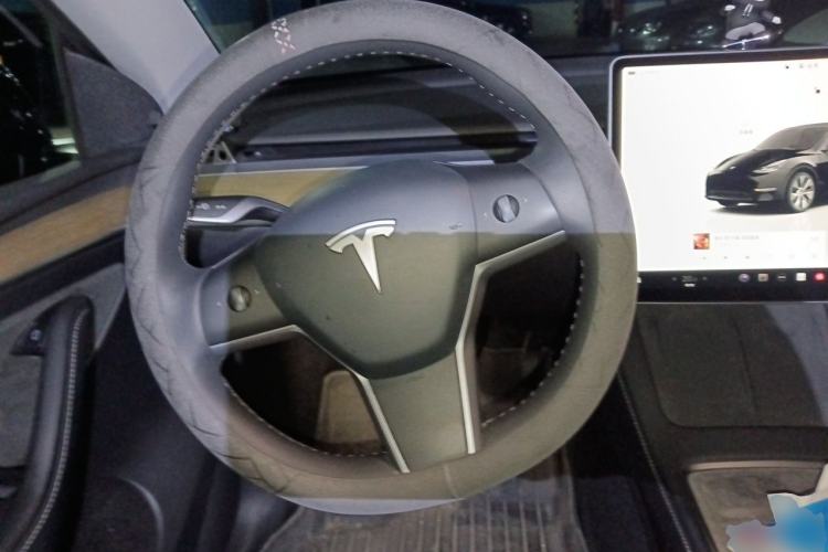 Used Tesla Model Y 2022 Revised Version Rear-Wheel Drive Steering Wheel
