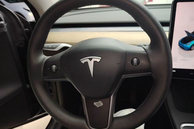 Used Tesla Model Y 2022 Revised Version Rear-Wheel Drive Steering Wheel