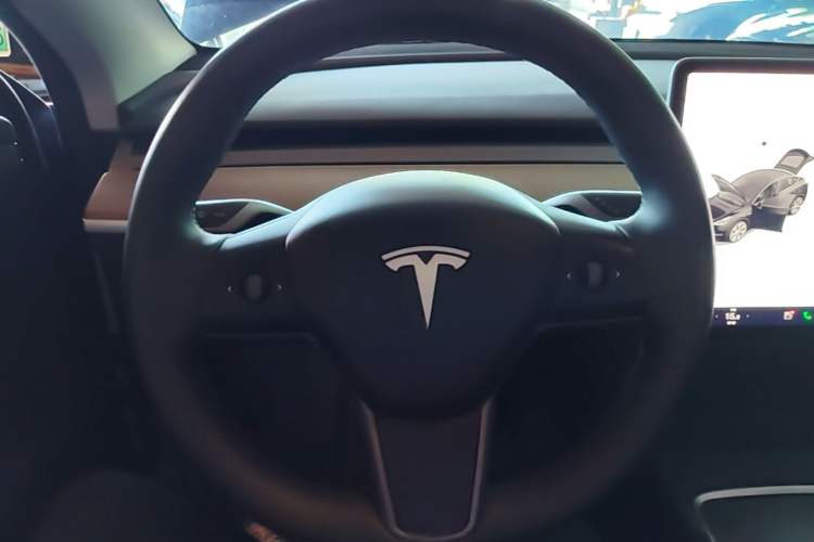 Used Tesla Model Y 2022 Revised Version Rear-Wheel Drive Steering Wheel