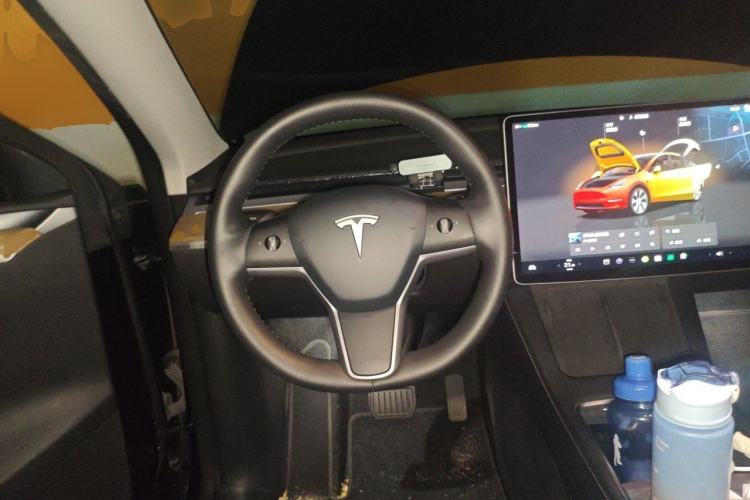 Used Tesla Model Y 2022 Revised Version Rear-Wheel Drive Steering Wheel