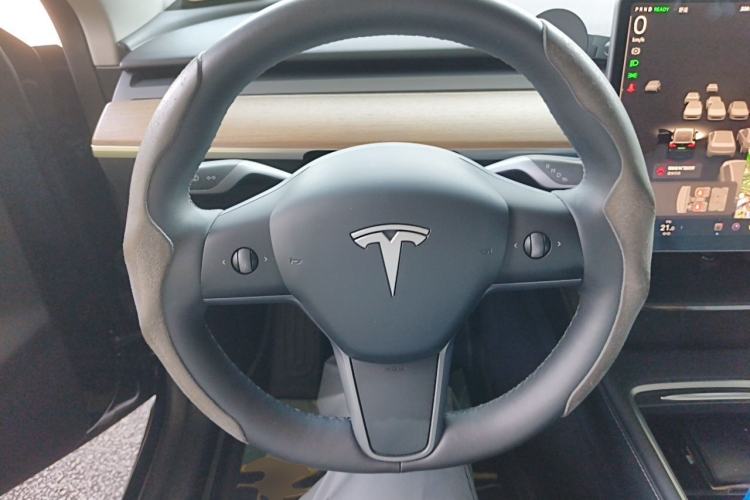 Used Tesla Model Y 2022 Revised Version Long-Range All-Wheel Drive Steering Wheel
