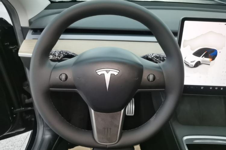 Used Tesla Model Y 2022 Rear-Wheel-Drive Version Steering Wheel