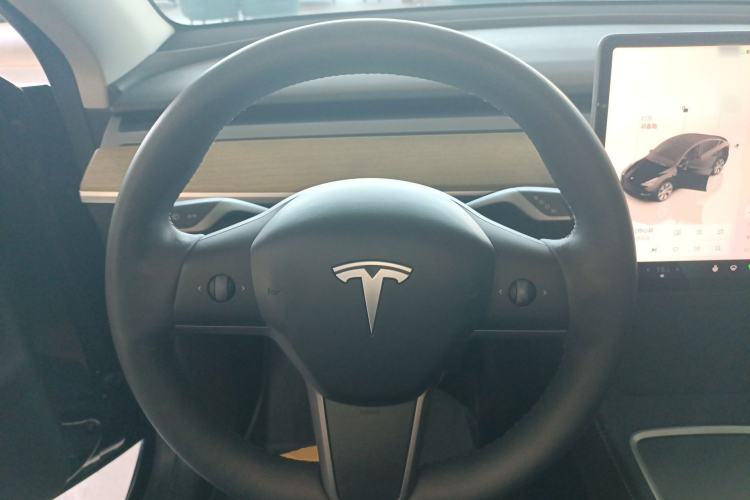 Used Tesla Model Y 2022 Revised Version Rear-Wheel Drive Steering Wheel