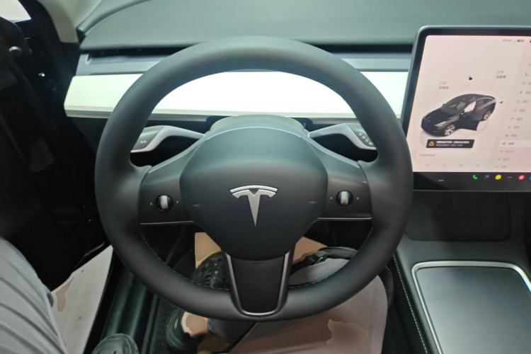 Used Tesla Model Y 2022 Revised Version Rear-Wheel Drive Steering Wheel
