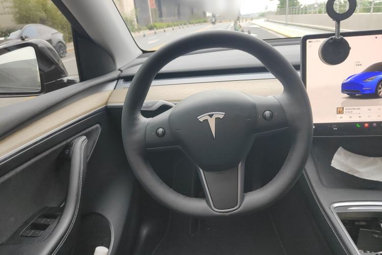 Used Tesla Model Y 2022 Revised Version Rear-Wheel Drive Steering Wheel