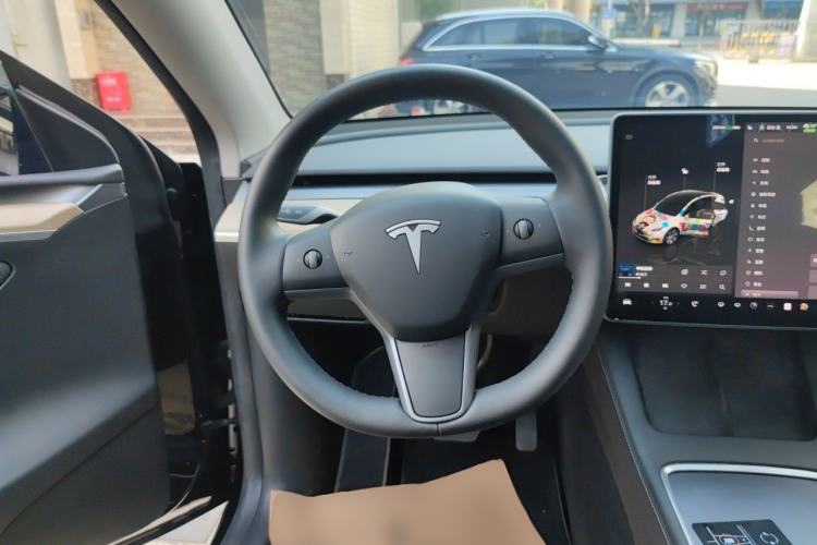 Used Tesla Model Y 2022 Revised Version Rear-Wheel Drive Steering Wheel