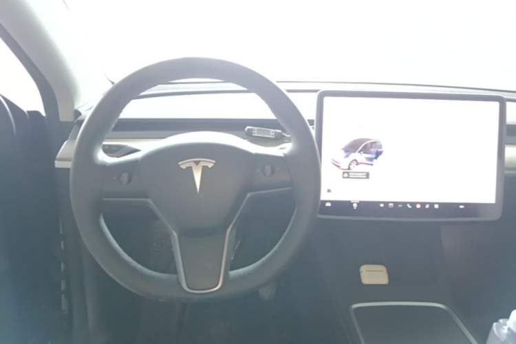 Used Tesla Model Y 2022 Revised Version Rear-Wheel Drive Steering Wheel