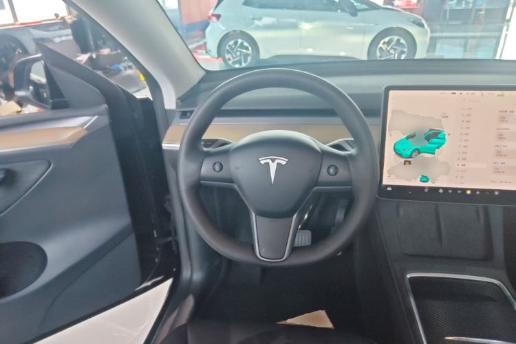 Used Tesla Model Y 2022 Revised Version Rear-Wheel Drive Steering Wheel