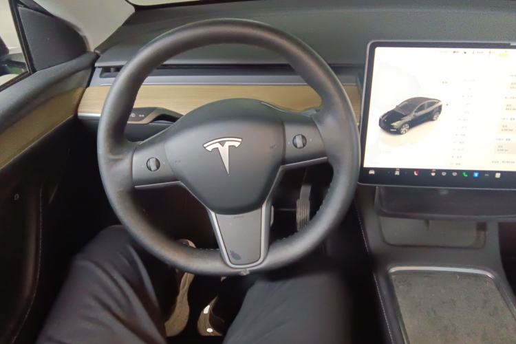 Used Tesla Model Y 2022 Rear-Wheel-Drive Version Steering Wheel