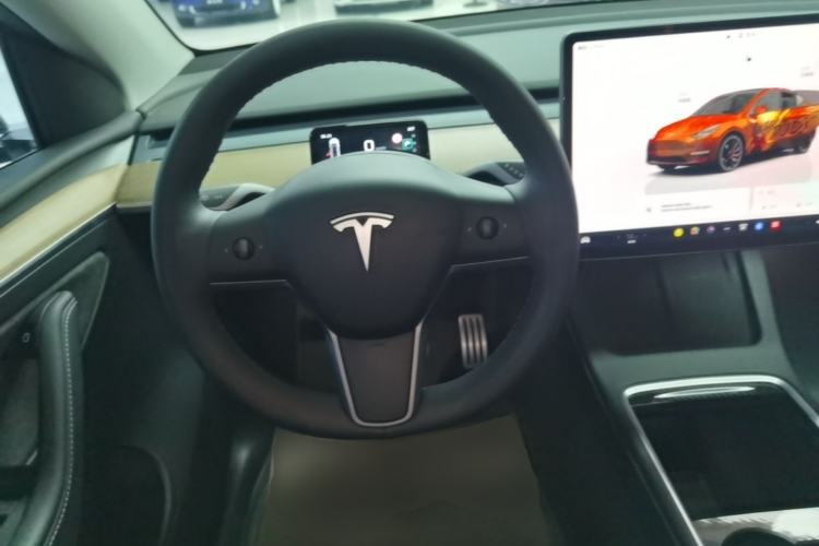 Used Tesla Model Y 2022 Performance High-Performance All-Wheel-Drive Version Steering Wheel