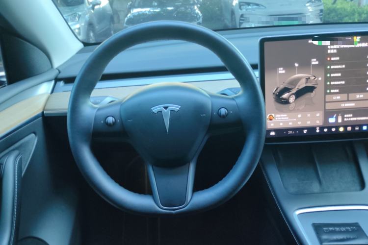 Used Tesla Model Y 2022 Rear-Wheel-Drive Version Steering Wheel
