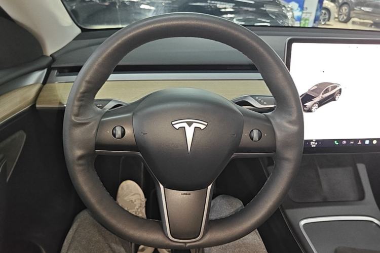 Used Tesla Model Y 2022 Revised Version Rear-Wheel Drive Steering Wheel