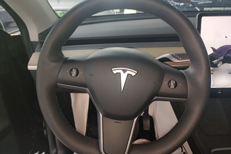 Used Tesla Model Y 2022 Revised Version Long-Range All-Wheel Drive Steering Wheel