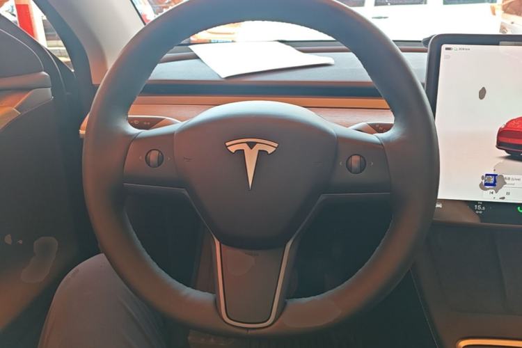 Used Tesla Model Y 2022 Revised Version Rear-Wheel Drive Steering Wheel