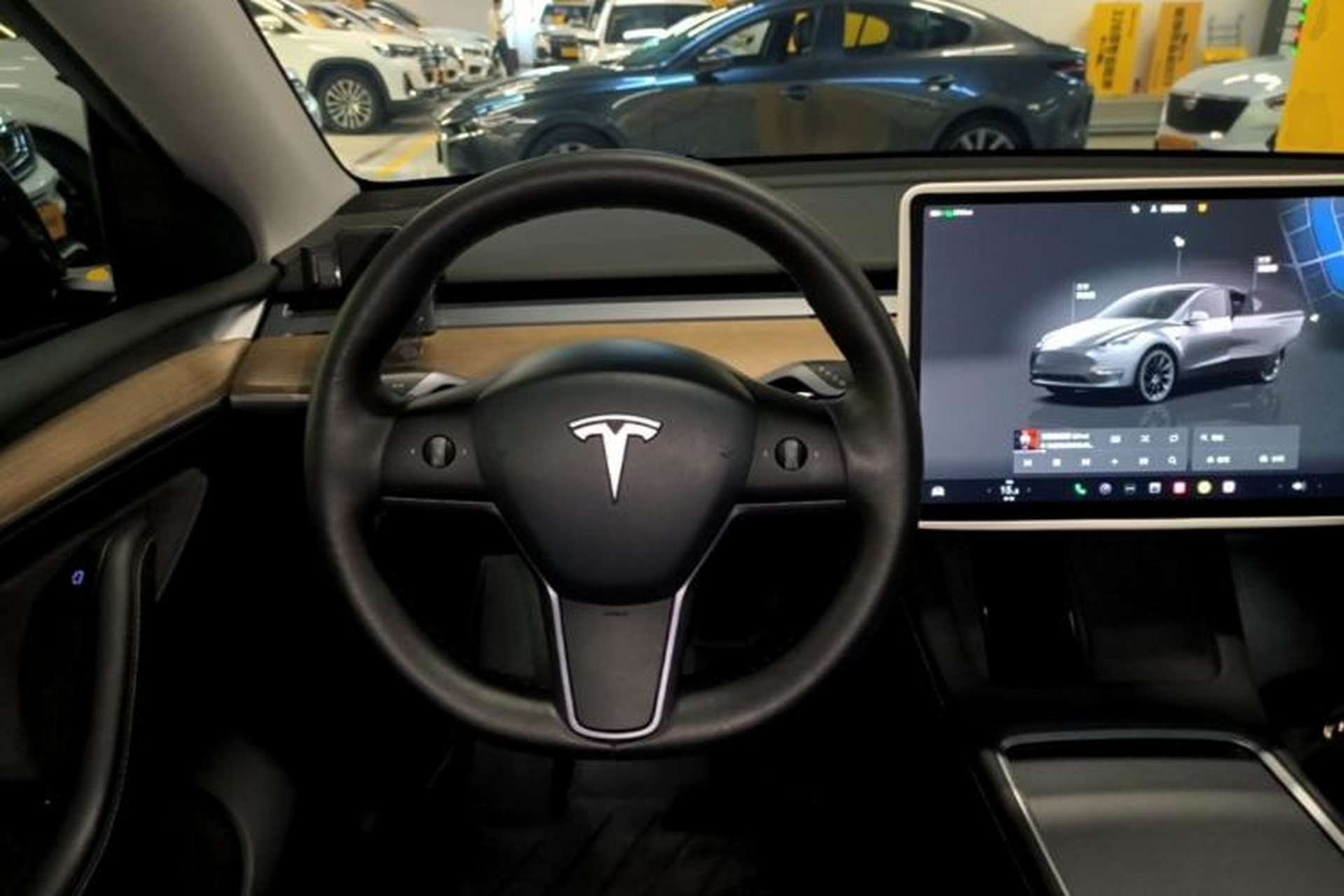 Used Tesla Model Y 2022 Rear-Wheel-Drive Version Steering Wheel