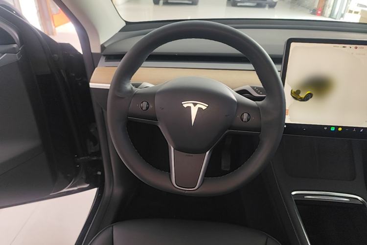 Used Tesla Model Y 2022 Rear-Wheel-Drive Version Steering Wheel
