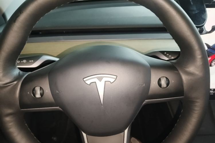 Used Tesla Model Y 2022 Revised Version Rear-Wheel Drive Steering Wheel