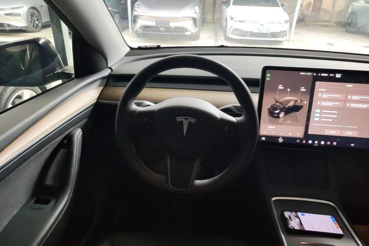 Used Tesla Model Y 2022 Revised Version Long-Range All-Wheel Drive Steering Wheel