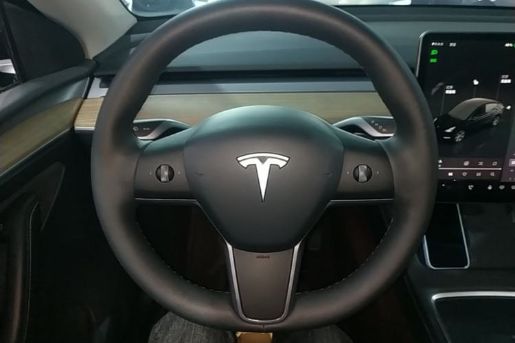 Used Tesla Model Y 2022 Revised Version Long-Range All-Wheel Drive Steering Wheel